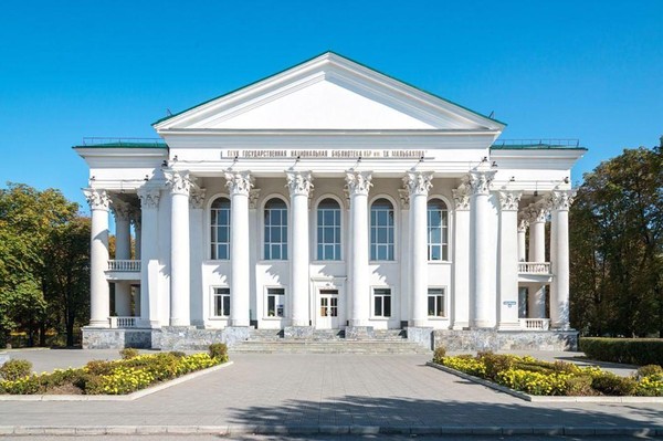 Экскурсия «За кулисами книжной вселенной»