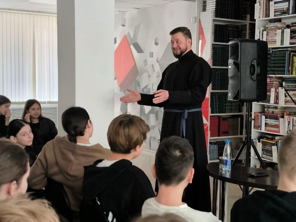 Встреча со священником «Что значит быть отцом?»