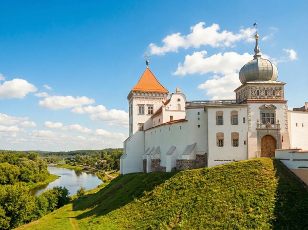 Королевский Гродно и средневековая Лида — трансфер из Минска