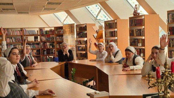 Познавательный час «Папа может все!»