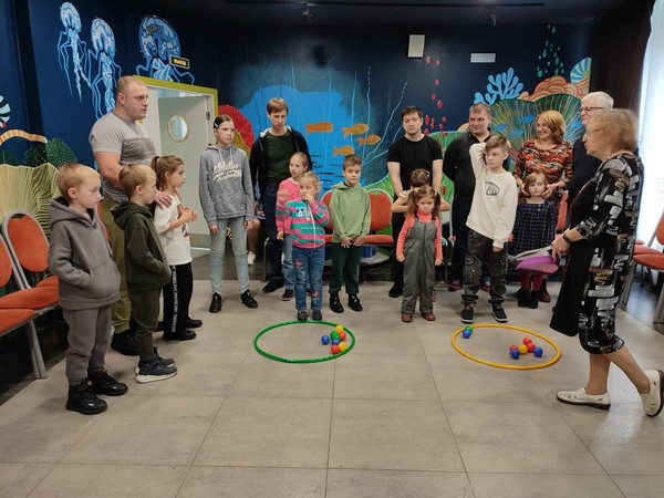 Игровая программа «Мой папа – мой герой»