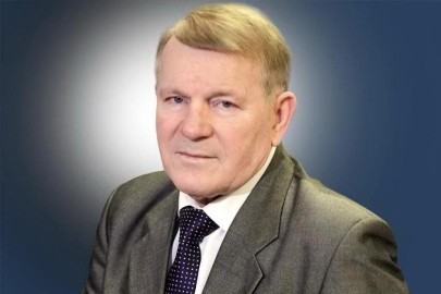 Аб. №8 (Ю. Голышев. «Литературный Арбат»)