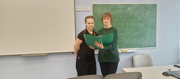 Беседа «Харизматичный и разноплановый актер»
