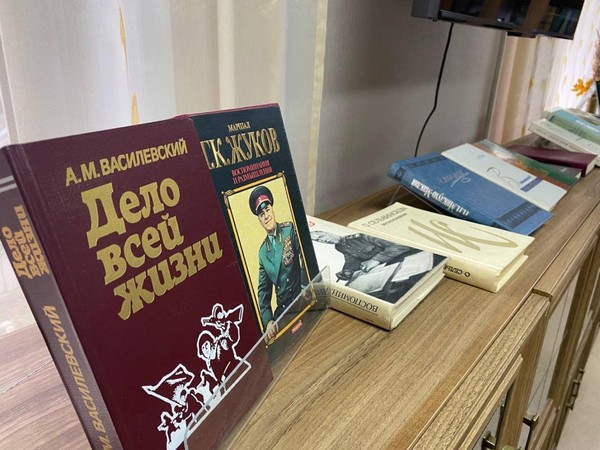Выставка-обзор «Свидетели эпохи: мемуарная литература в коллекции Л. С. Полевого»