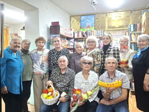 Праздничная встреча «С теплом и любовью к вам»