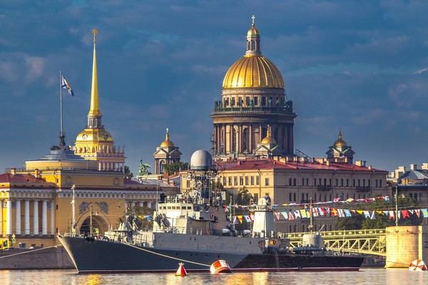 Петербург: морская и военная столица