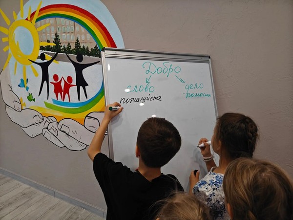 Программа ««Правда и ложь»: встреча в литературном клубе «Переплёт»»