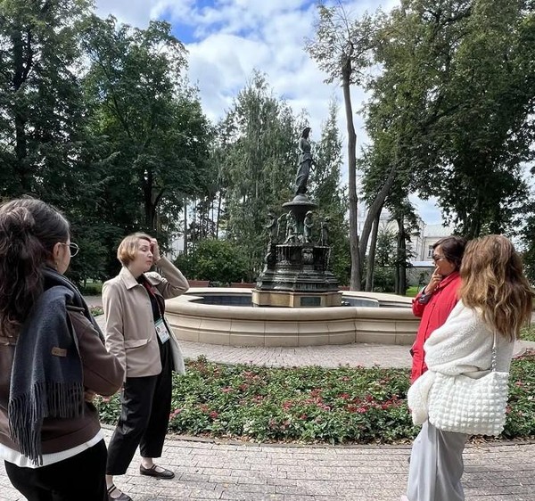 Пешеходная экскурсия «По пути в музей»