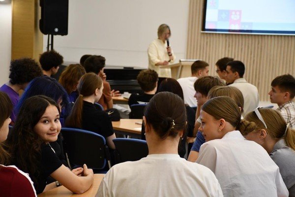 Игра «Русские писатели в лицах»