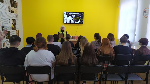 Вечер-реквием «Не потому ли мы живем, что умерли они»