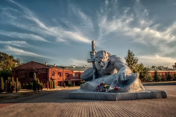 Трансфер из Минска в Брестскую крепость и Брест