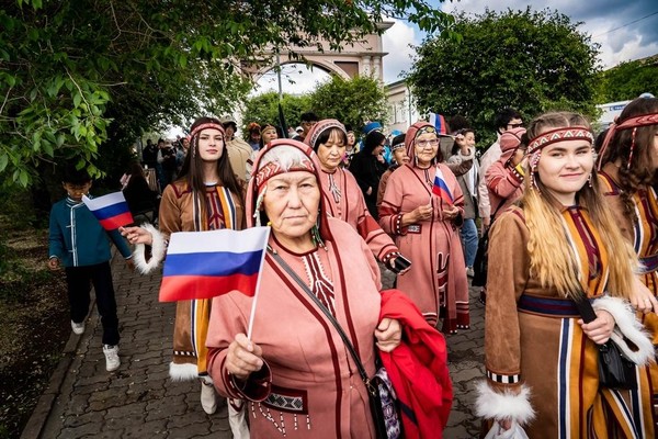 Фолк-урок «Многоликая Россия»