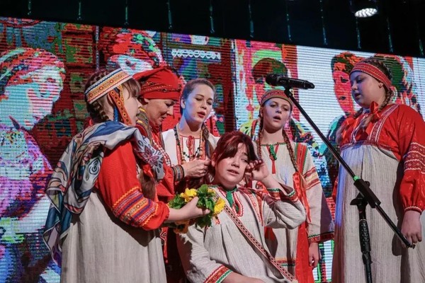 Концерт «Рассольник» вокальной группы «Созвучие!»