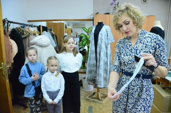 Экскурсия по закулисью с Анной Лего