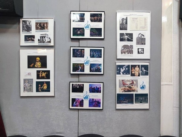 Фотовыставка «Сцена, опаленная войной»