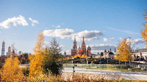 Парк «Зарядье» — Красная площадь