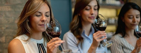 Винная дегустация «Винный женский круг: Трансформационная игра & wine tasting»