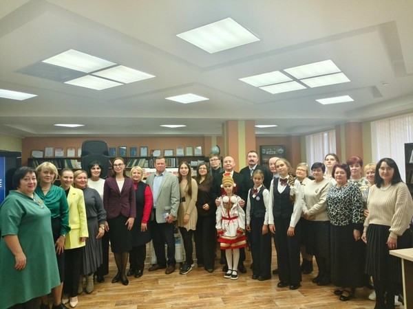 Литературный час «Мир сказок Анатолия Ежова»