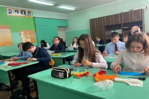 Творческая мастерская «Кукла на ложке»