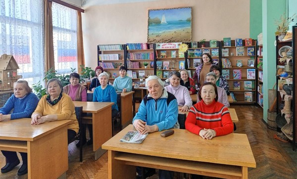 Конкурсно -игровая программа «Эти наши лапушки-дедушки и бабушки»