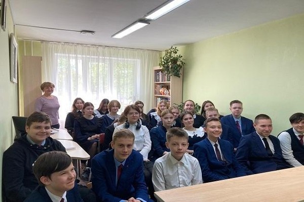 Литературный час «Скитальцы космоса»