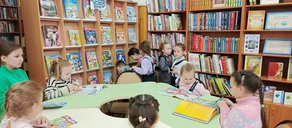 Игровая программа «В гостях у Букварика»