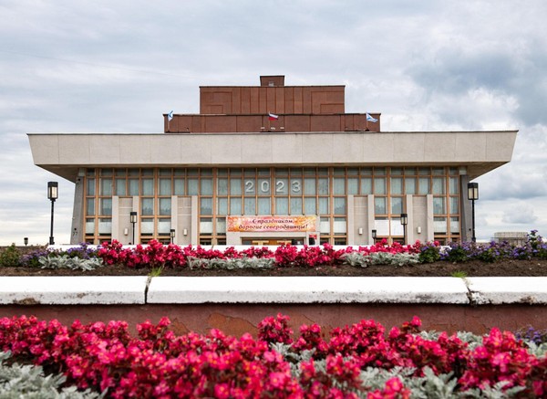Спектакль «Ваня Датский»