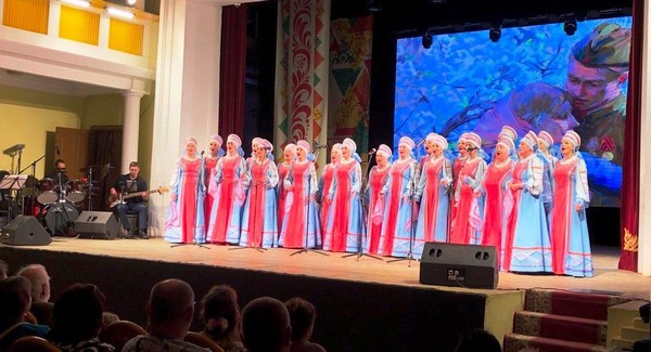 Концерт «Что за песни распевают на Руси»