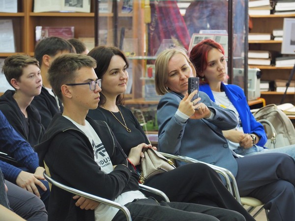 Научная встреча «А.П. Нахимов – хранитель родового архива и автор книг о Крымской войне»