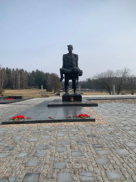 Трансфер из Минска в Хатынь и обратно