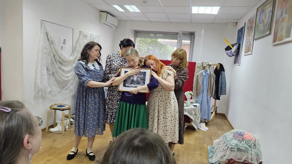 Девчата