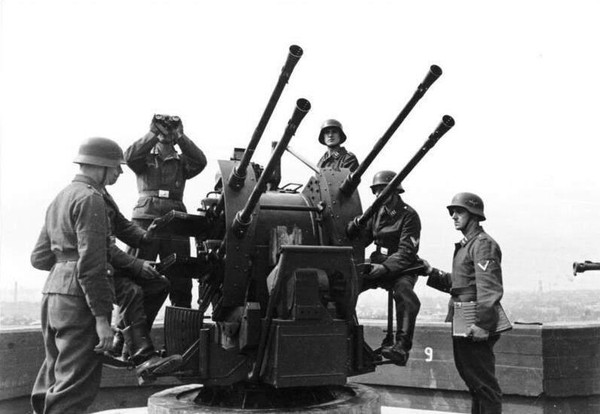 Тематическая беседа «Оружие Германии – зенитная установка 2 cm Flakvierling 38»