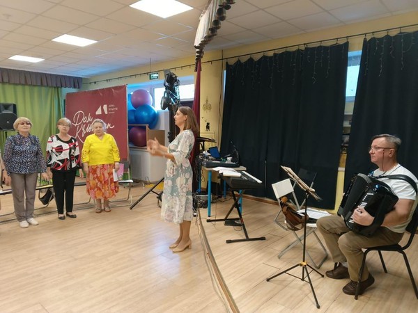 Лейся, песня