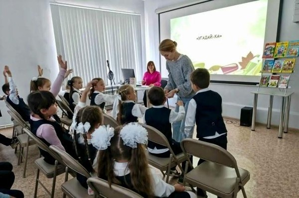 Познавательный час с игровыми элементами «За животных в ответе и взрослые и дети»