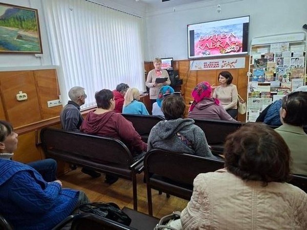 Час мужества «Хранят страницы горький след войны»