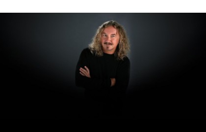 Игорь Николаев