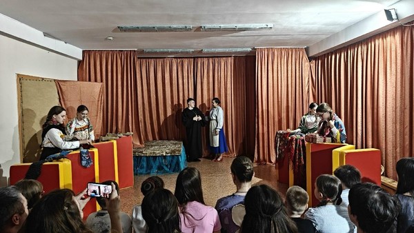 Спектакль «Сказка о попе и работнике его Балде»