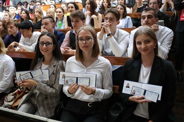 Концерт «Первый шаг: праздник знаний»