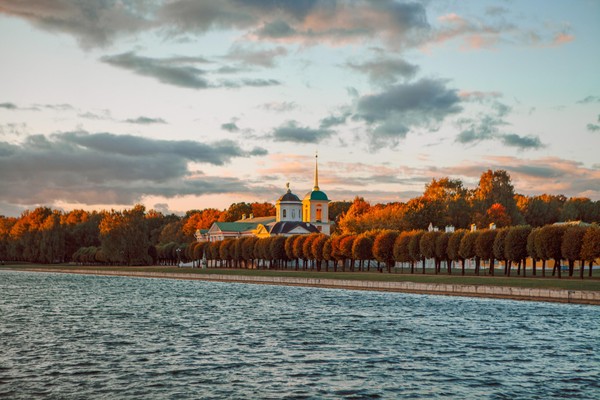 Экспозиция «Дворец, «Грот», Портретная галерея в усадьбе Кусково»