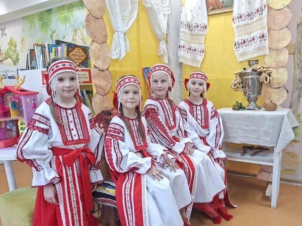 Литературно-музыкальная гостиная «Россия – наш общий дом»