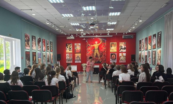 круглый стол «Объединяющая сила искусства»