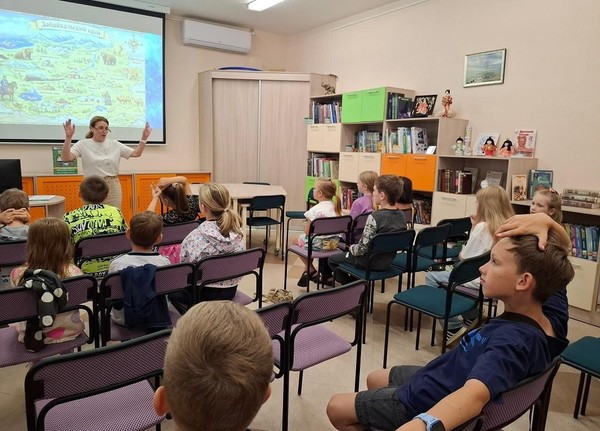 Патриотический час «Мы сильны, когда мы вместе!»