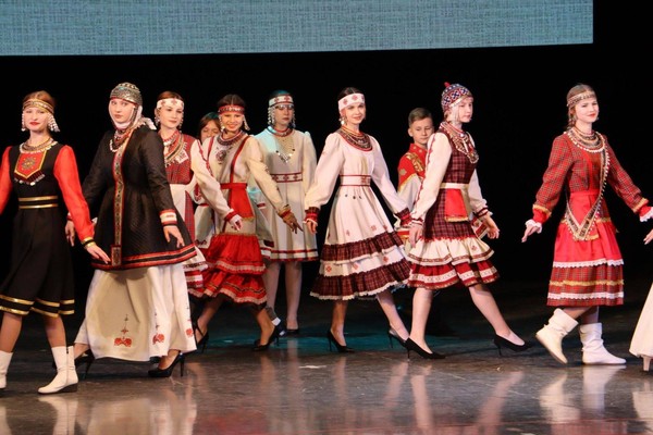 Межрегиональный фестиваль чувашского костюма «Нарспи»