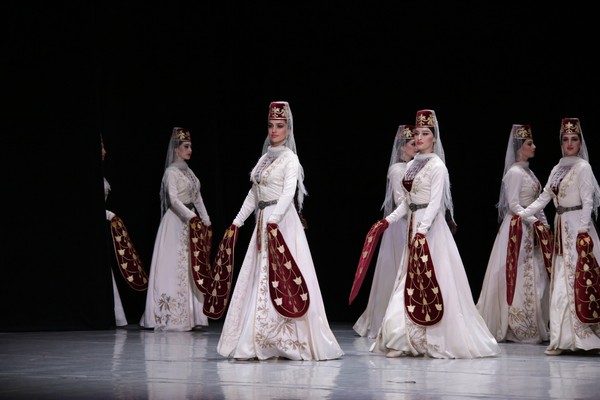 Ансамбль танца «Вайнах» и ансамбль танца «Алан». Концерт дружбы