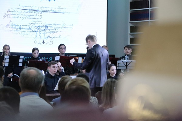 Музыкально-литературная композиция «Ежик и Медвежонок»