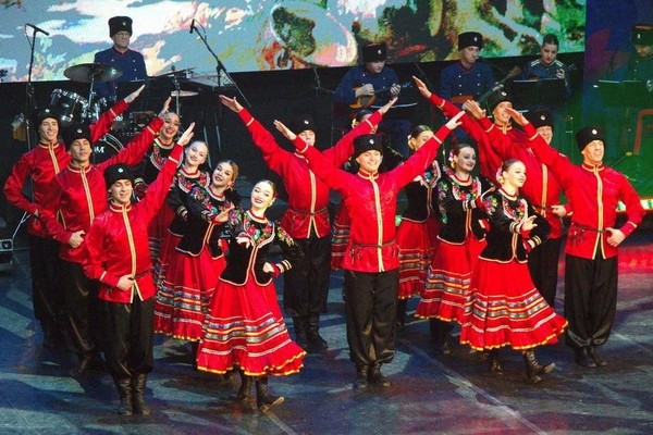 Концерт «Казаки во славу единства»