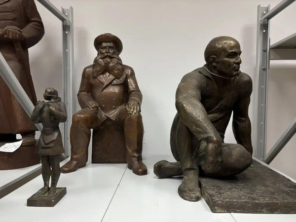 Экскурсия «Тайны фондов «Хазинэ». Знакомство с фондохранилищем скульптуры «Наглядно о скульптуре»