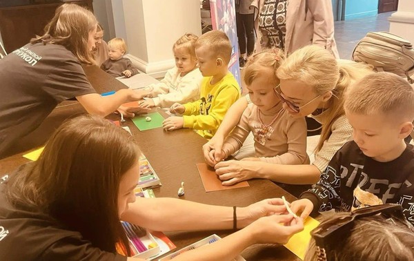 Мастер-класс «Звёзды» для зрителей спектакля «Далеко-близко»