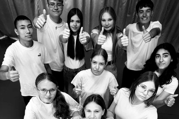 Спектакль «Ребята с Петроградской»