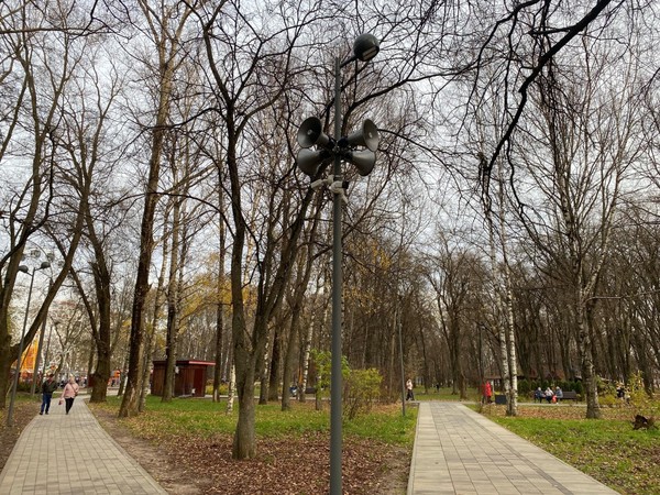 Легенды в парках. Концерт-трансляция шлягеров советского и российского певца и композитора Александра Градского